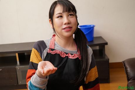 Riri Shiraki Just Fitted Ass In Year end Cleaning 2