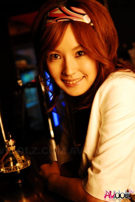 The Asian babe Mecumi is a real treat for the eyes