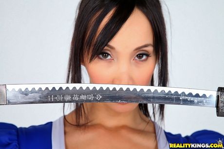 Peachy american milf Katsuni bares big knockers and ass